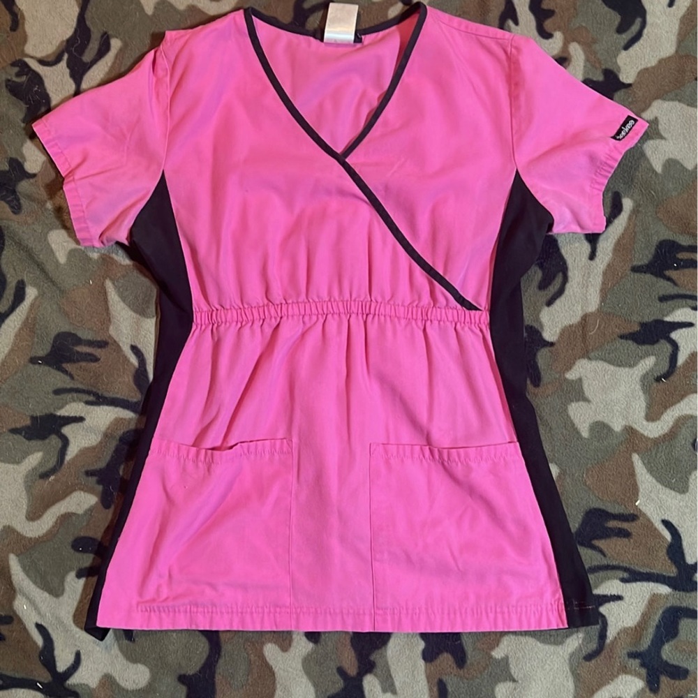 Scrub top